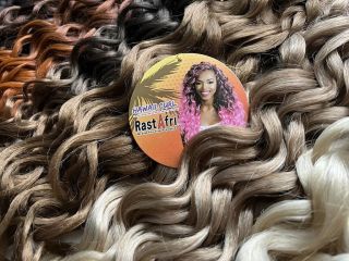 Víte, že v Copánkárně teď máme také senzační Hawaii vlnky od klasické a stále populární americké značky RastAfri? Zima...